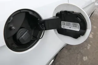 Audi A1 8X Tankdeckel Tankklappe Tank Deckel Klappe LS9R weiß - Bild 2
