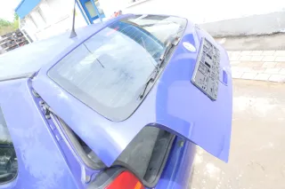 VW Polo 6N Heckklappe Klappe hinten Kofferraumklappe mit Scheibe blau LD5D - Bild 3
