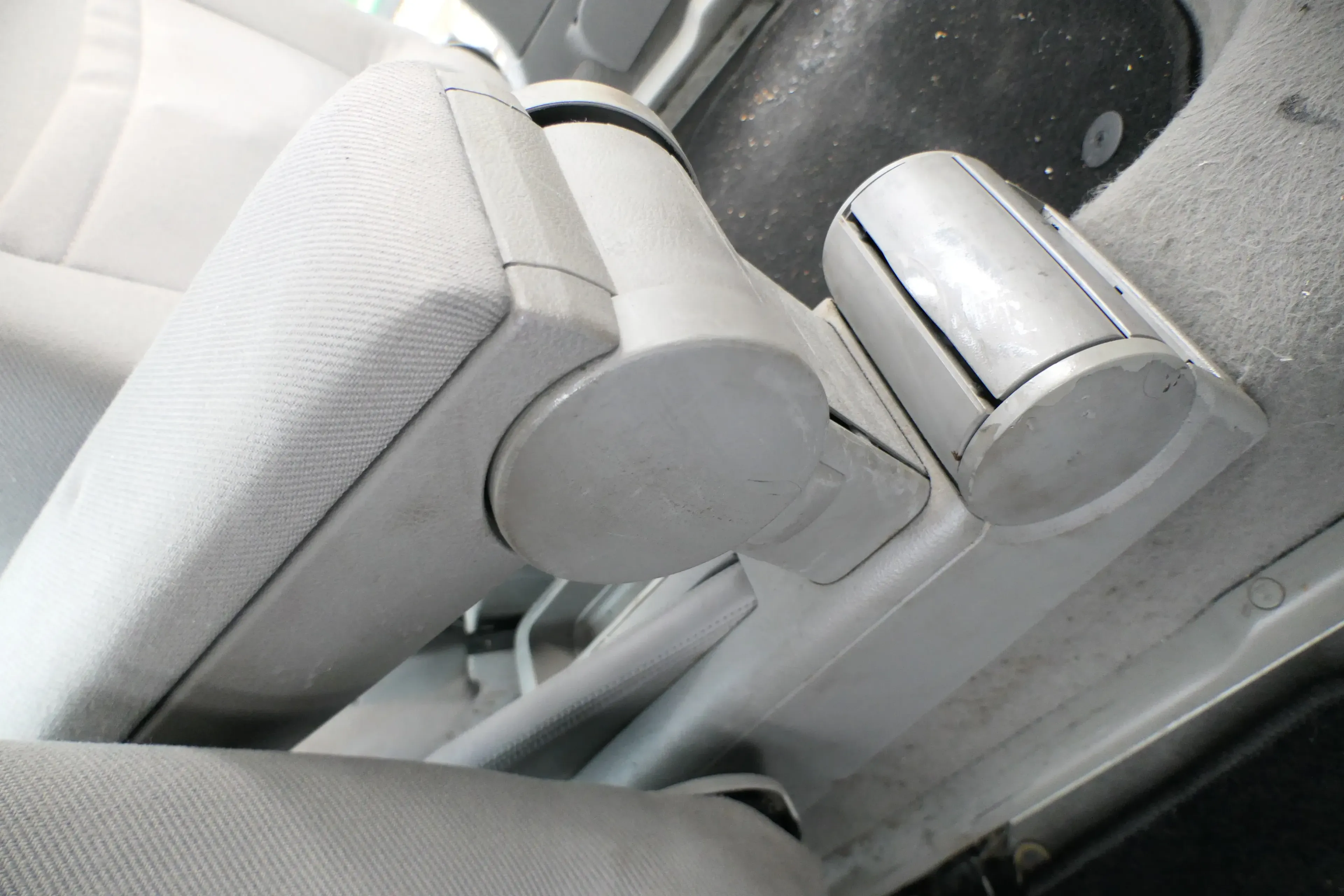VW Golf 4 Bora Mittelarmlehne Armlehne original mitte grau - Bild 1