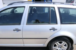 VW Golf 4 Bora Tür hinten links nur Kombi / Variant silber LA7W - ohne Anbauteil - Bild 1