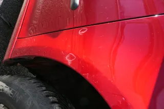 VW Golf 5 V 1K Kotflügel vorne rechts rot LY3D - Rost - Bild 4