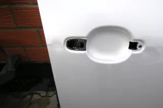 Audi A2 8Z Tür vorne rechts silber LY7W - mit Rahmen - Bild 3