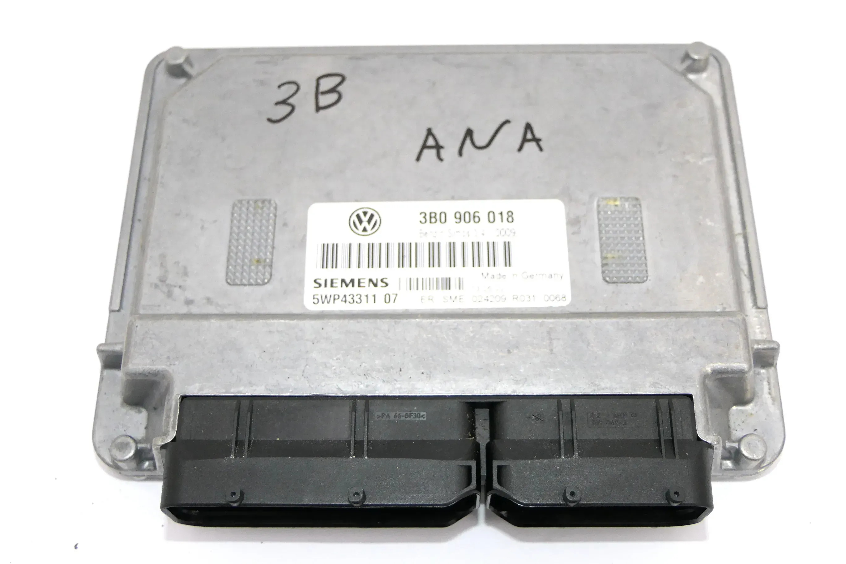 VW Passat 3BG Steuergerät Motor 3B0906018 ANA 1,6 74kw 101PS - Bild 1