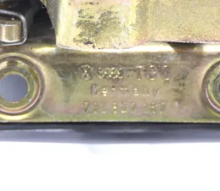 VW T4 Heckschloß Schloß oben an der Flügeltür Fanghaken 701827162 - Bild 2