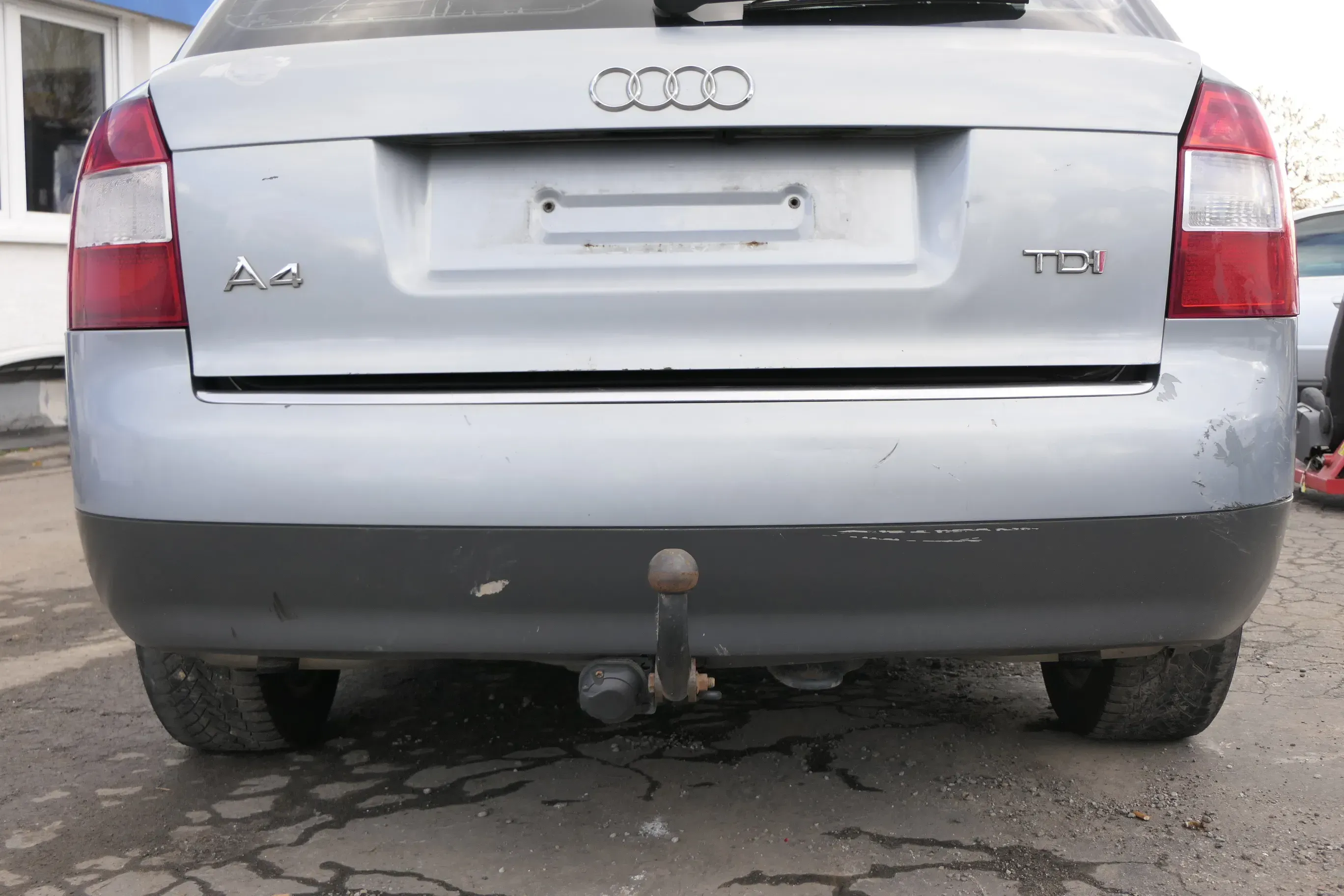 Audi A4 8E B6 Kombi Avant Stoßstange hinten mit Spoiler blau türkis LY7R - Bild 1
