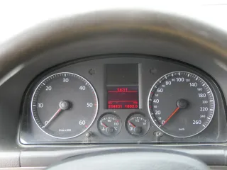 VW Touran Caddy 2K Tacho Tachometer Kombiinstrument 334.000km 1T0920860G TDI - Bild 1