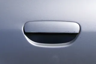 Audi A4 B5 Tür nur Türblatt hinten rechts silber LY7W - Facelift - Bild 2