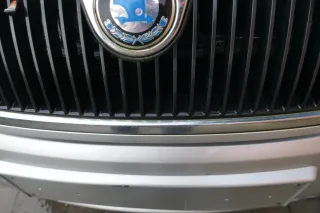 Fabia 6Y Zeichen Kühlergrill Grill Gitter 6Y0853668 silber grau LF7T Logo - Bild 4
