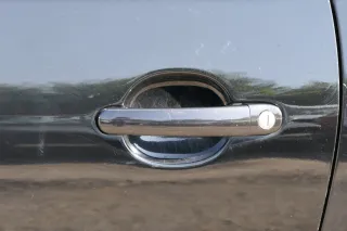VW Polo 9N 9N3 Tür vorne links Fahrertür 2/3-Türer schwarz L041 -ohne Anbauteile - Bild 3