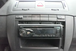VW Golf 4 Bora T5 T4 Radio Pioneer Flac CD-Player USB DEH-1800UB - Bild 2