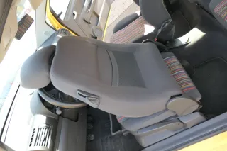 VW Fox Sitz Fahrersitz vorne links OHNEAirbag höhenverstellbar  v - Bild 6