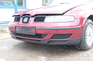 Leon 1M Toledo Stoßstange vorne Stoßfänger Grill rot LS3R - Bild 4