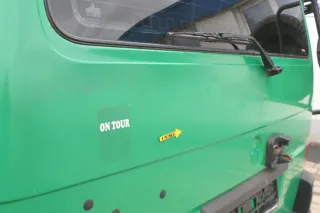 VW T4 Transporter Heckklappe Klappe hinten Kofferraumklappe grün Polizei Scheibe - Bild 5