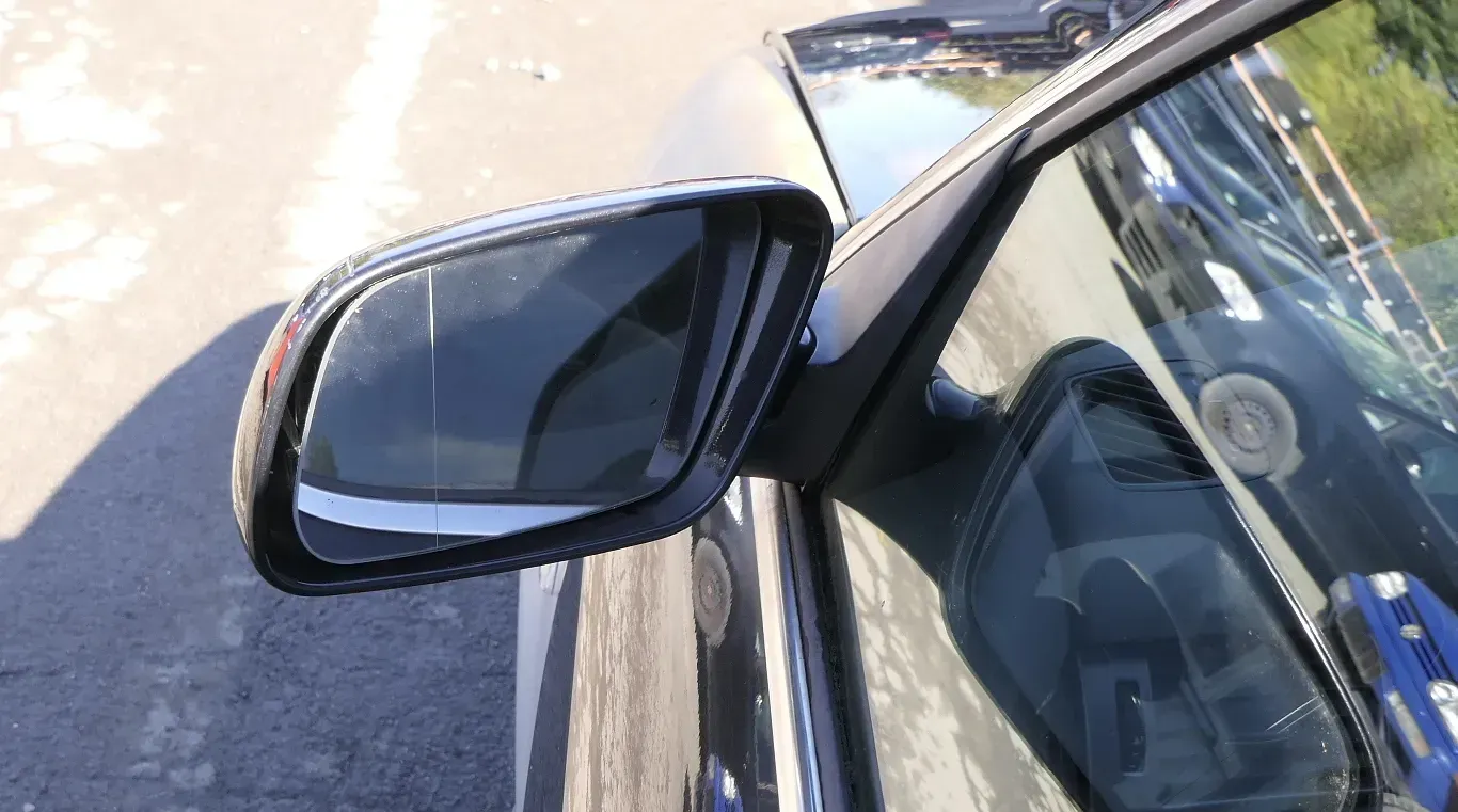 Audi A6 4B Spiegel Außenspiegel links elektrisch schwarz LZ9W mit GLAS - Bild 1