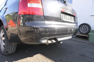 Audi A6 4B Kombi Avant Stoßstange hinten Heckstoßstange schwarz LZ9W - PDC - Bild 4