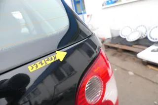 VW Polo 9N3 9N Heckklappe Kofferraumklappe Klappe schwarz L041 - ohne Anbauteile - Bild 5