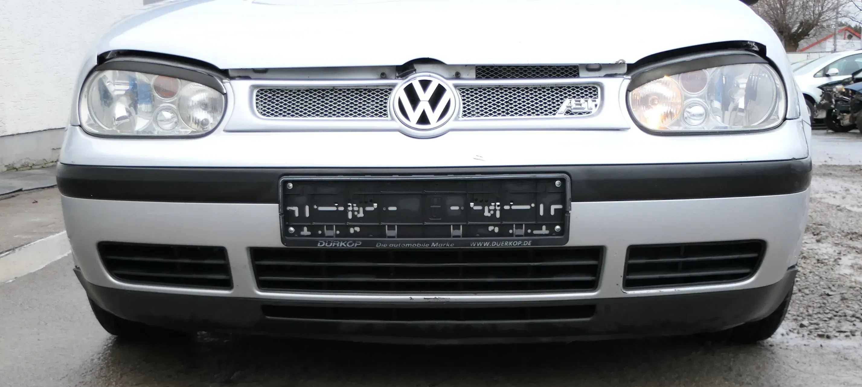 VW Golf 4 1J Stoßstange vorne Stoßfänger vorn grau silber LB7Z Frontstoßstange - Bild 1