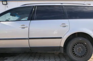 Passat 3B 3BG 3B6 Kombi Variant Tür hinten links silber grau LB7Z - Bild 1