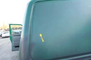 VW T4 Transporter Heckklappe Klappe hinten Kofferraumklappe grün schwarz Kasten - Bild 4