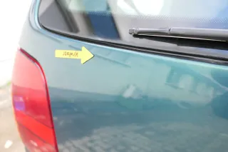VW Polo 6N Heckklappe Klappe hinten Kofferraumklappe mit Scheibe grün LC6P - Bild 6