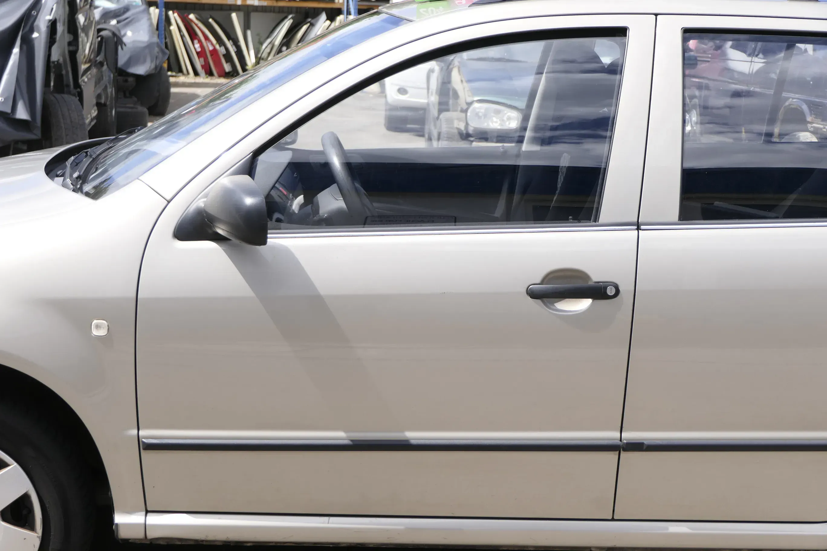 Skoda Fabia 6Y Kombi + Limousine Tür vorne links Fahrertür gelb gold beige LF8F - Bild 1