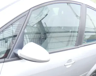 Audi A2 8Z vorne links Fenster Scheibe in Tür Fensterscheibe Fahrertür - Bild 1
