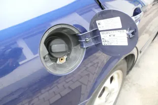 Seat Toledo 1M Tankdeckel Deckel Tank Tankverschluß blau LB5N - Bild 3