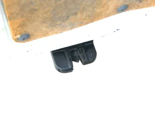 VW T5 T6 Heckschloß Schloß unten rechts an der Flügeltür Fanghaken 7E0827506 - Bild 2