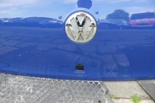 VW Fox 5Z Heckklappe Kofferraumklappe Klappe hinten mit Scheibe blau LL5M - Bild 2
