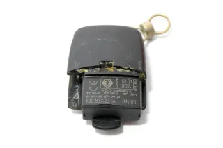 Audi A4 B4 A8 Schlüssel Funkschlüssel Funk Sendeeinheit 4D0837231A - Bild 2