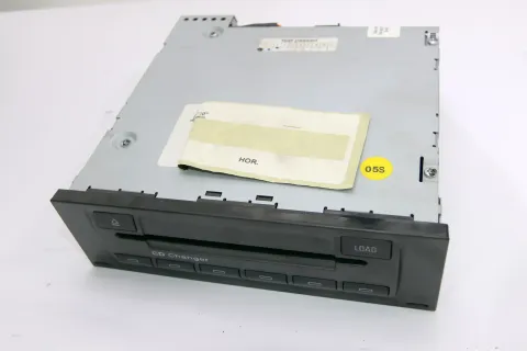Audi A4 8E B6 B7 CD Wechsler Changer 8E0035111D 8E0057111D