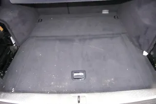 Audi A6 4B Limousine Verkleidung Teppich Kofferraum Kofferraumteppich - Bild 1