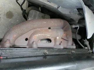 VW Passat 3B A4 B5 Krümmer Abgaskrümmer 1,6 74kw 101PS AHL ADP ARM - Bild 2