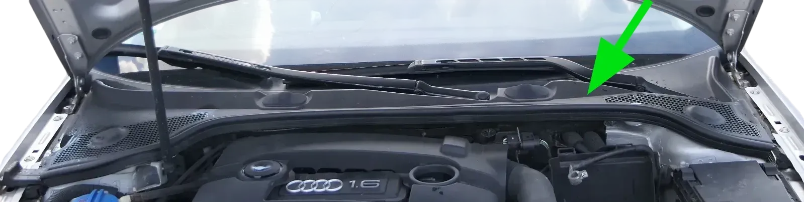 Audi A3 8P Abdeckung Windlauf Verkleidung Wischer Wasserkasten Wasserabweiser - Bild 1