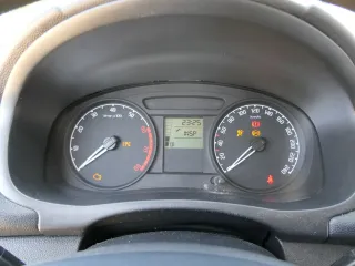 Skoda Fabia Roomster Tacho Tachometer Kombiinstrument 228.000km 5J0920801B - Bild 2