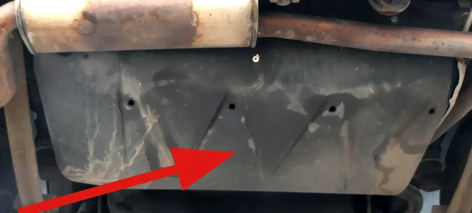 VW Caddy 2K Erdgas Gas Abdeckung 2K0201973E für Gastank hinten - Bild 1