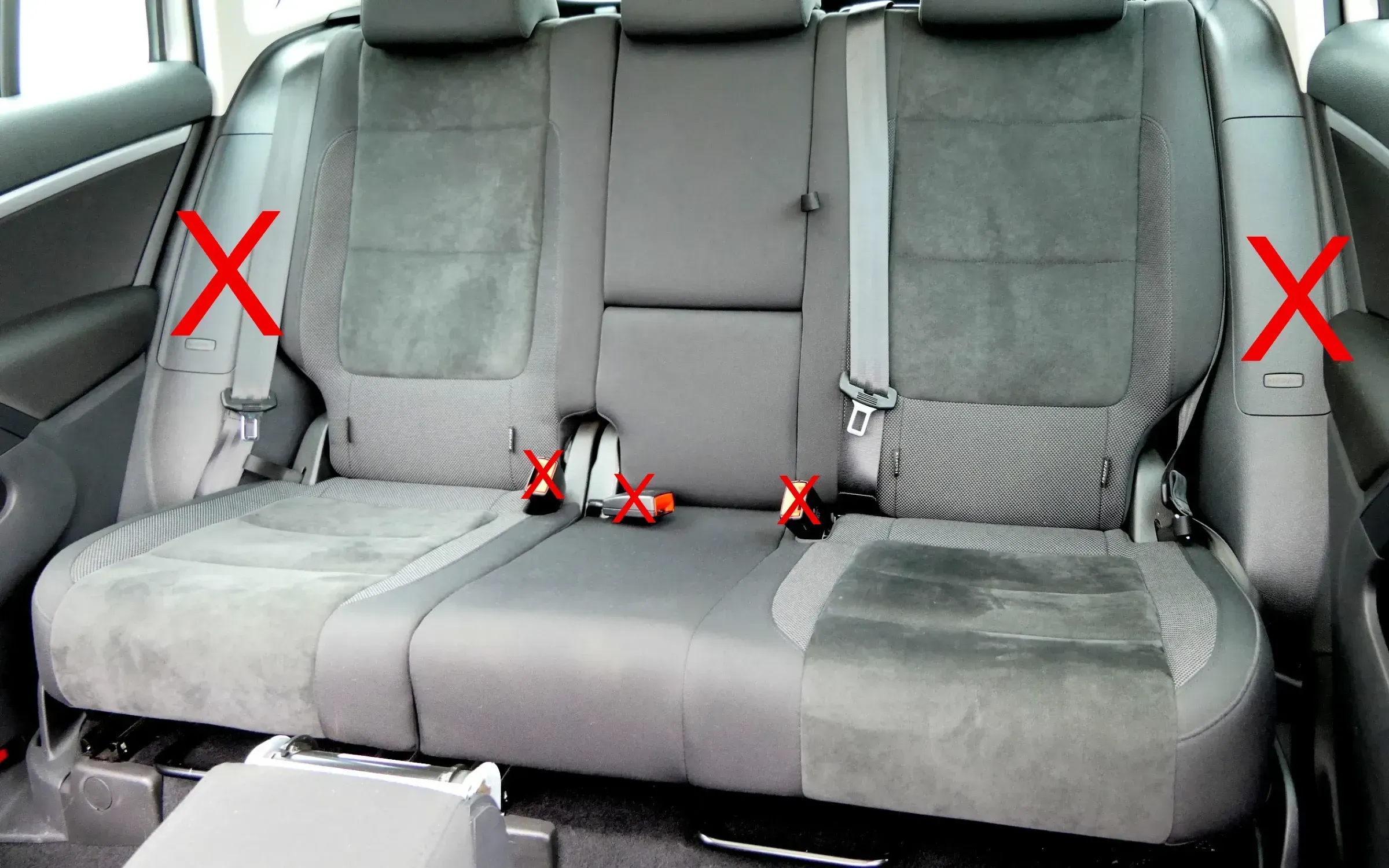 Tiguan 5N Sitz Sitze hinten Rückbank Rücksitzbank 3 Punkt Gurt Lehne Alcantara s - Bild 1