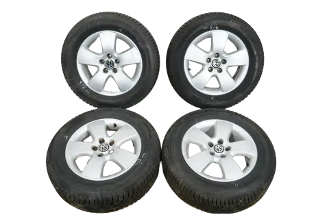 4x Golf 4 Bora Alufelgen Allwetterreifen 195/65 R15 Reifen 1C0601025F 7mm Felgen