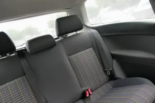 VW Polo 9N 9N3 Sitz Rückbank Sitzfläche Sitze 3 Punkt Gurt hinten mit Kopfstütze - Bild 7