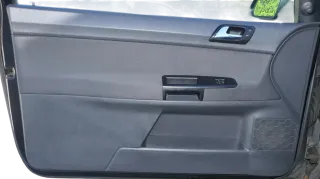 1x VW Polo 9N Türverkleidung Verkleidung Tür vorne links 2/3-Türer Griff Öffner - Bild 1