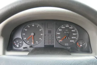 Audi 80 Tacho Tachometer Kombiinstrument Benziner 139.000 km Automatik 2,0 ABT - Bild 2