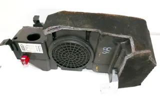 Audi A6 4B Avant Kombi Subwoofer 4B9035382 Lautsprecher Bassbox Blaupunkt - Bild 1