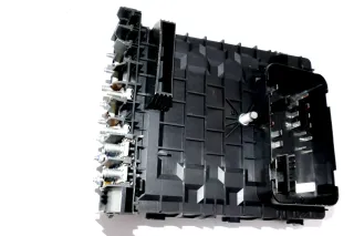 VW Golf 5 Touran Steuergerät Zentralelektrik Sicherungskasten 1K0937125A - Bild 2