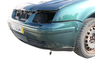 VW Bora Stoßstange vorne Frontstoßstange Stoßfänger vorn grün LC6M SWR - Bild 21