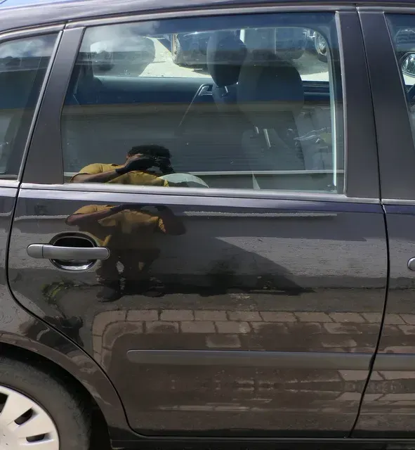 VW Polo 9N 9N3 Tür hinten rechts 4/5-Türer schwarz LC9Z - ohne Anbauteile - Bild 1