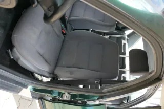 Audi A4 B5 Sitz Fahrersitz vorne links höhenverstellbar - Bild 1
