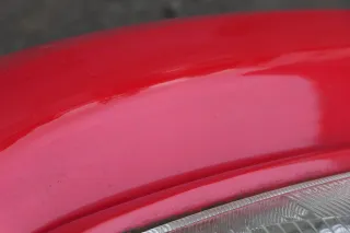 VW Polo 6N Stoßstange vorne 2-geteilte Frontstoßstange rot LP3G Stoßfänger - Bild 9