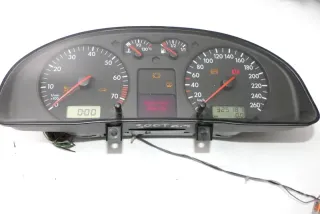 VW Passat 3B Tacho Tachometer Kombiinstrument 325.000km 3B0920822 Benziner - Bild 2
