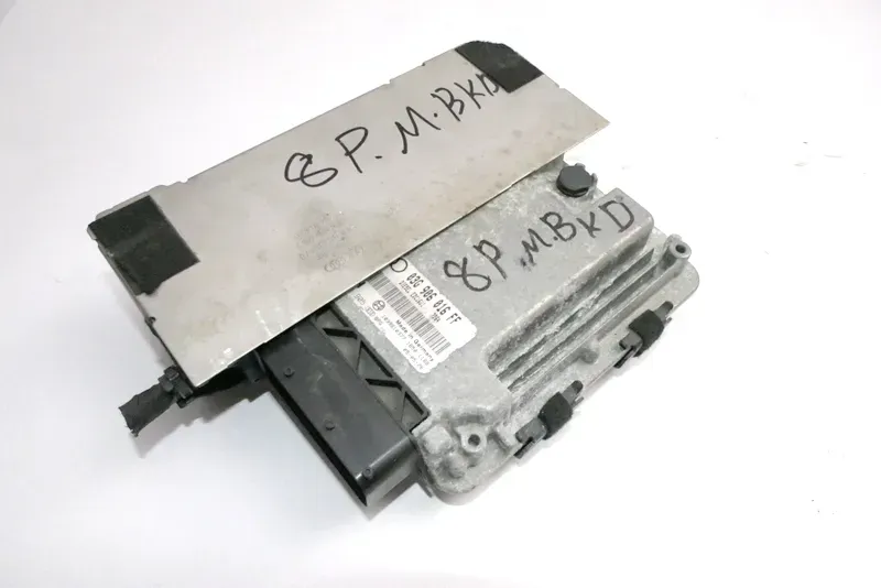 Audi A3 8P Steuergerät Motor Motorsteuergerät 2.0 TDI BKD 103kw 03G906016FF - Bild 1