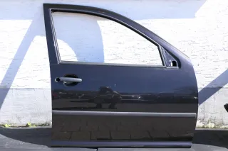 VW Golf 4 Bora Tür vorne rechts Beifahrertür 4/5-Türer & Kombi schawrz LC9Z meta - Bild 1